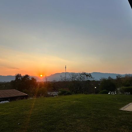 The Sunnery Ville Lom Kao Bagian luar foto
