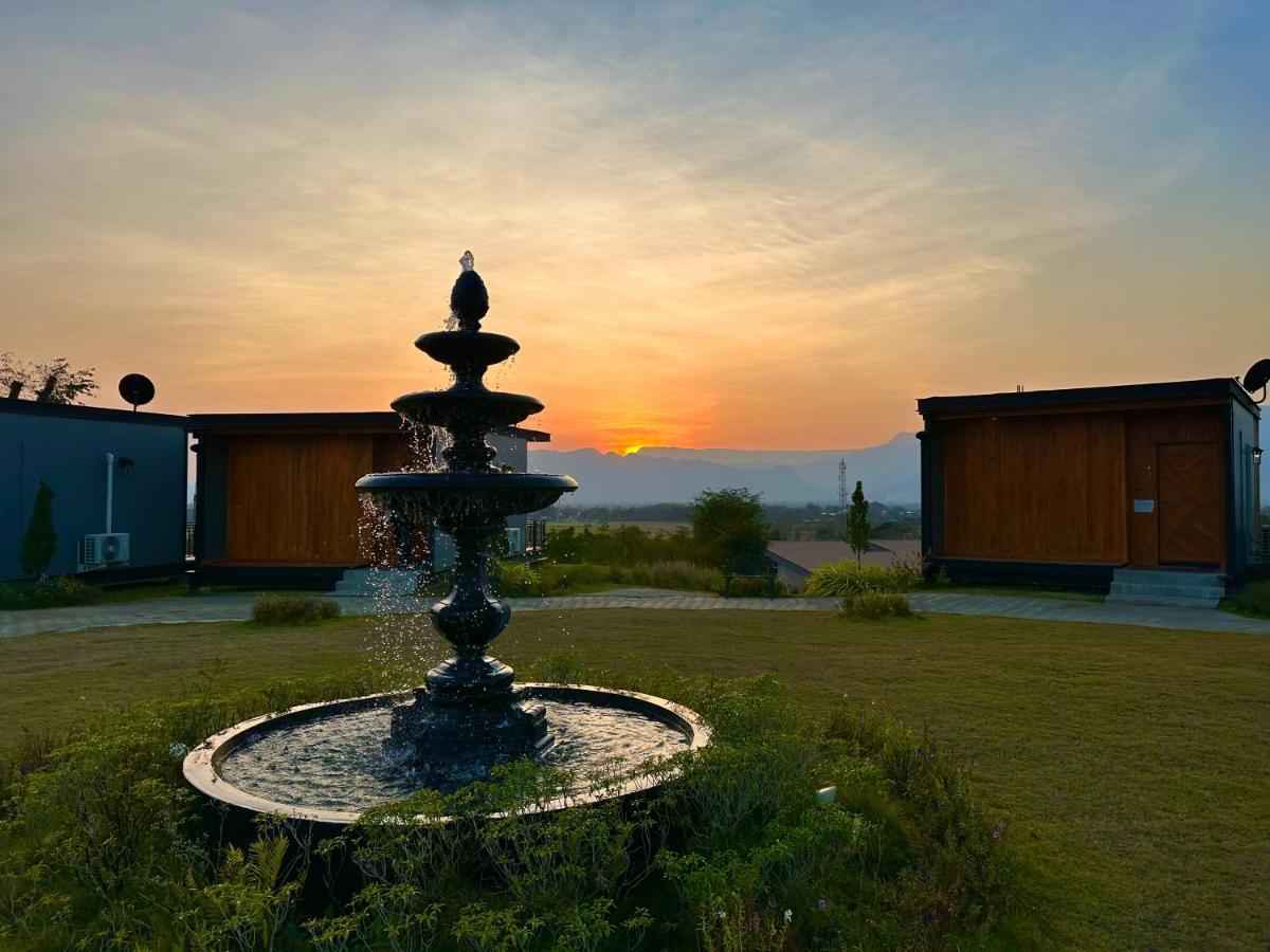 The Sunnery Ville Lom Kao Bagian luar foto